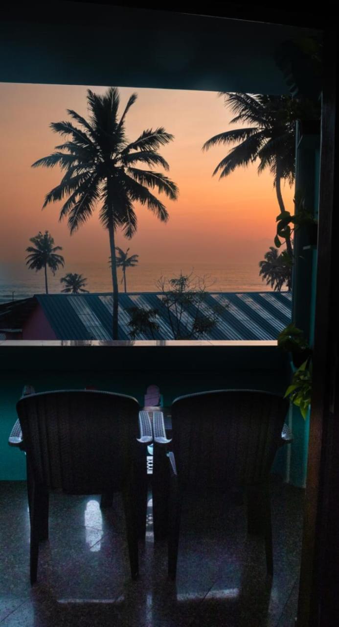 Surf N Sea Hotel Thiruvananthapuram Kültér fotó