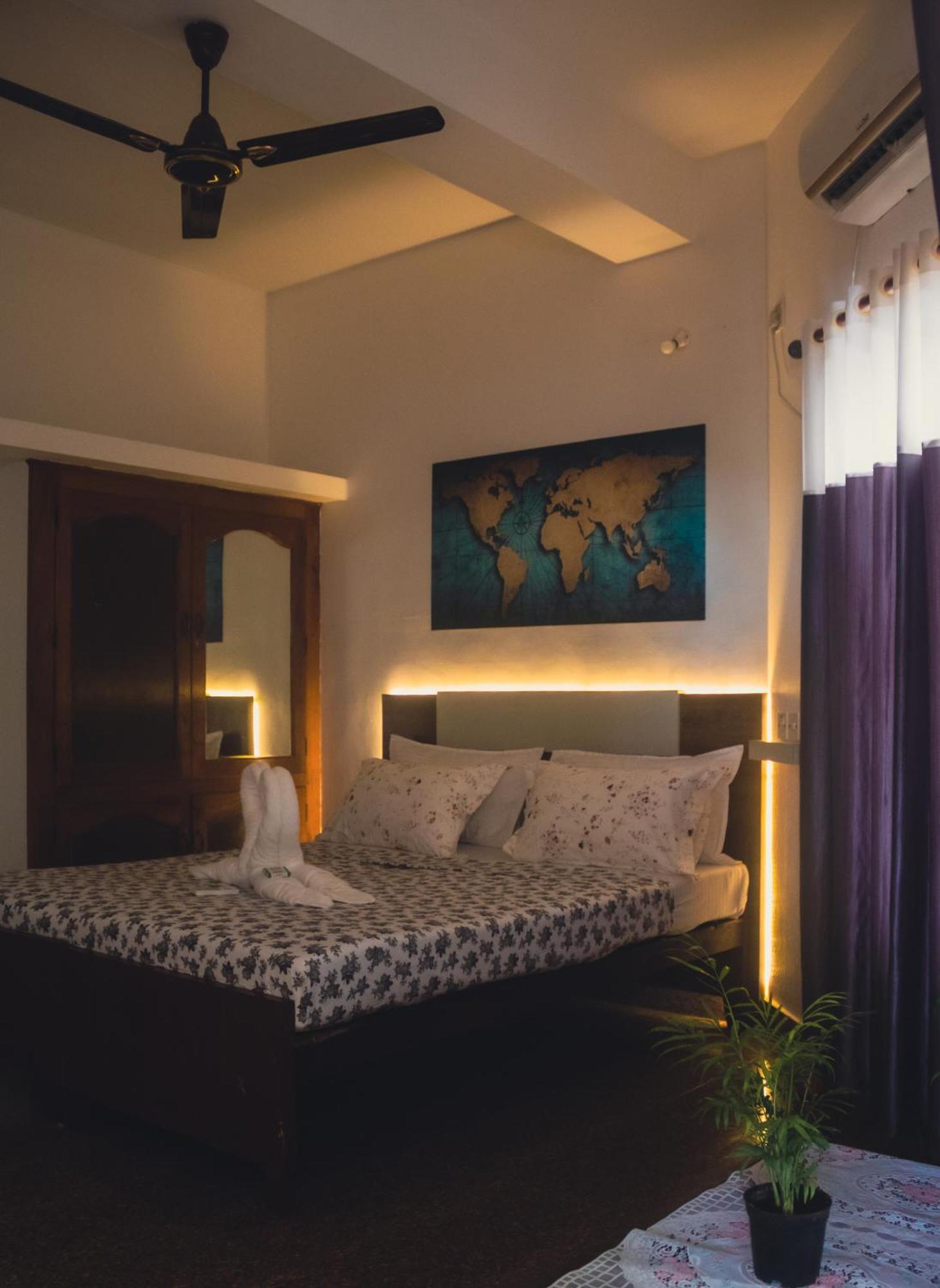 Surf N Sea Hotel Thiruvananthapuram Szoba fotó